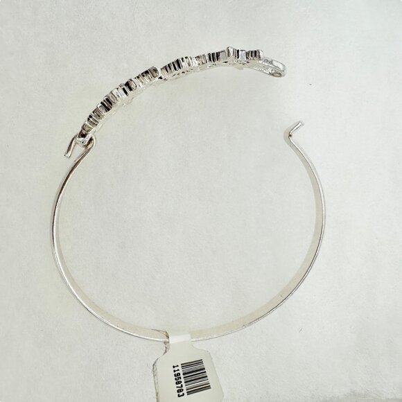 Snowflake Jewelry Set Earrings and Bracelet Icon Collection Silver Tone Winter - Picture 8 of 8